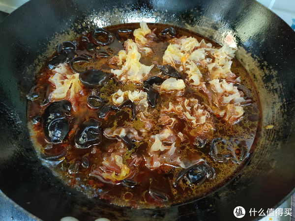 自从学会腐竹这个新做法,我家每周吃三次,麻辣鲜香、解馋又下饭