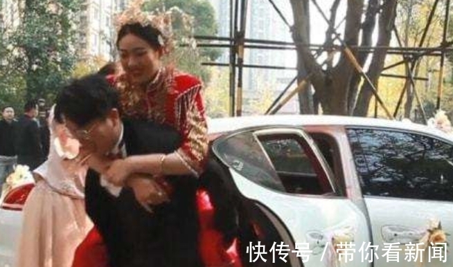 许敏夫妇去姚威家过年,田静准备隆重欢迎仪式,两小只可开心了