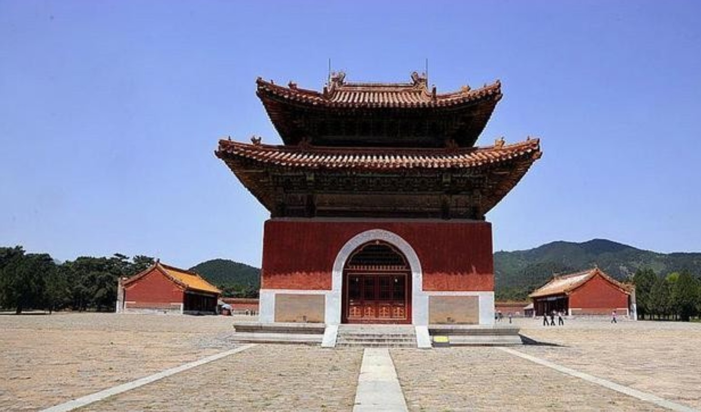 裕陵|乾隆皇帝真实长相,郎世宁绘制,墓地孙殿英盗掘