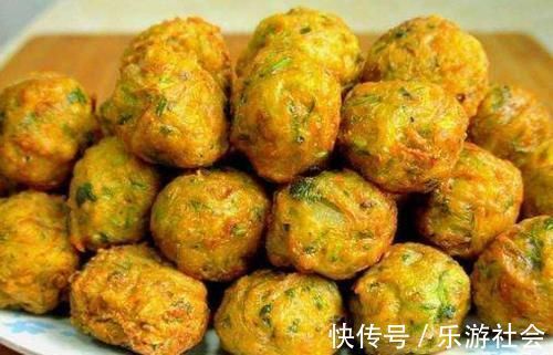 炸萝卜丸子,别只加面粉,多加两样食材,丸子更酥脆,凉了也好吃