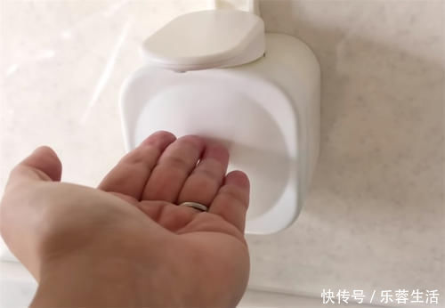 厨房|日本主妇怎么收纳厨房水槽?细节满满的收纳整理术,让厨房更整洁