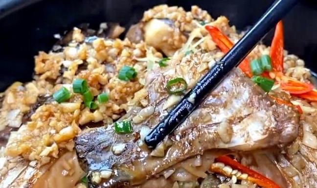 白菜|夏天遇到这鱼从不还价，一买就是2条，做给孩子吃补钙健脑无乱刺