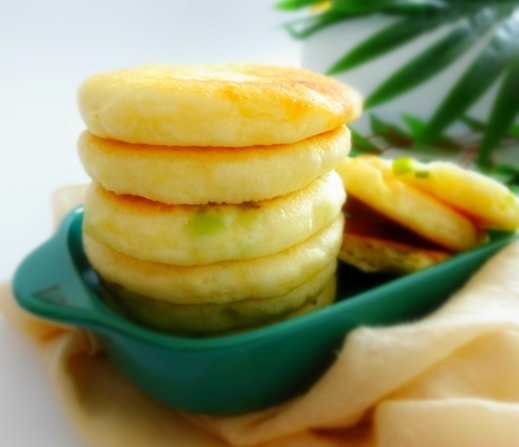 快手发面葱香饼,按照我这么做,菜都不用吃,太香啦