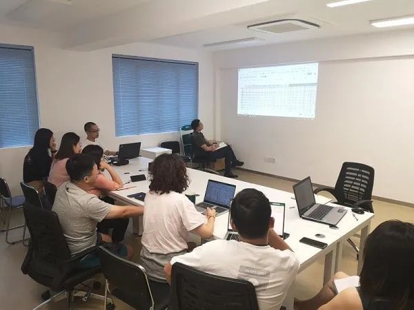 流调|9个打篮球的都不认识，怎么排查？