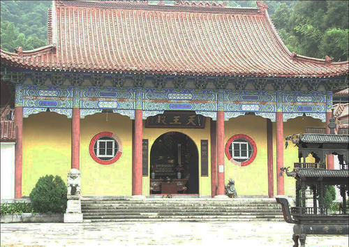 武陵|江西武陵岩山高林密，石怪洞幽、原始古朴，带你去看最美的风景