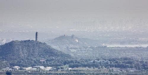 数量不定|皇帝佳丽三千,皇后一餐百斤,清朝如何被“后宫”吃掉