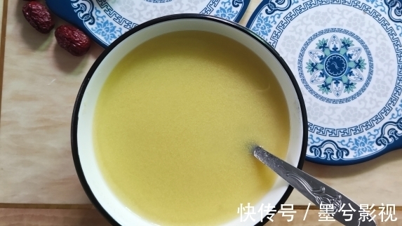 超标|28岁男子脑梗离世,医生提醒:1物是血脂“升高剂”,怎能天天吃