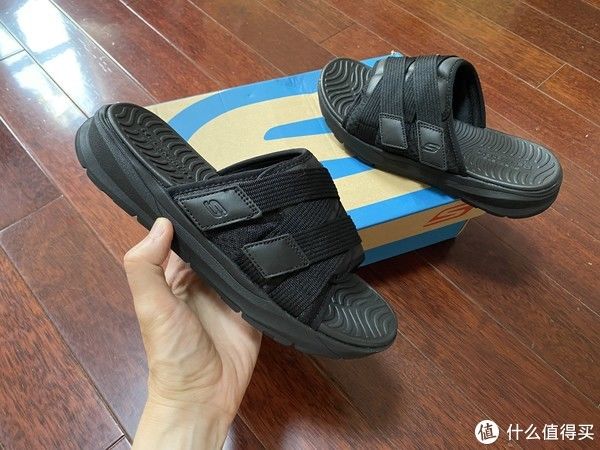 拖鞋|舒适厚底的Skechers休闲拖鞋