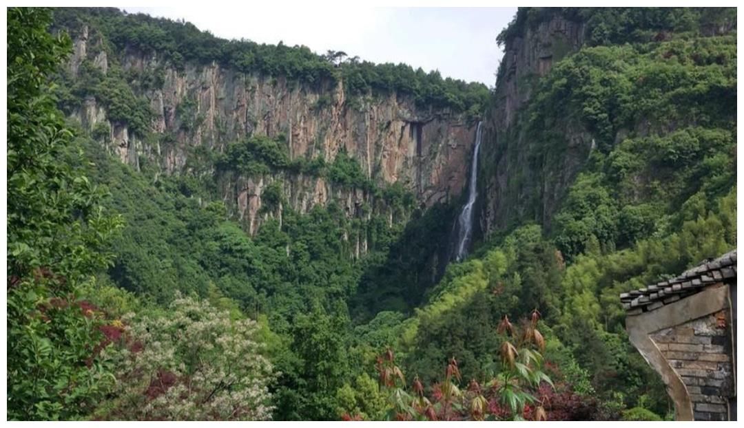 宁波一村子美出新境界，紧挨着5A景点，避世而居鲜为人知