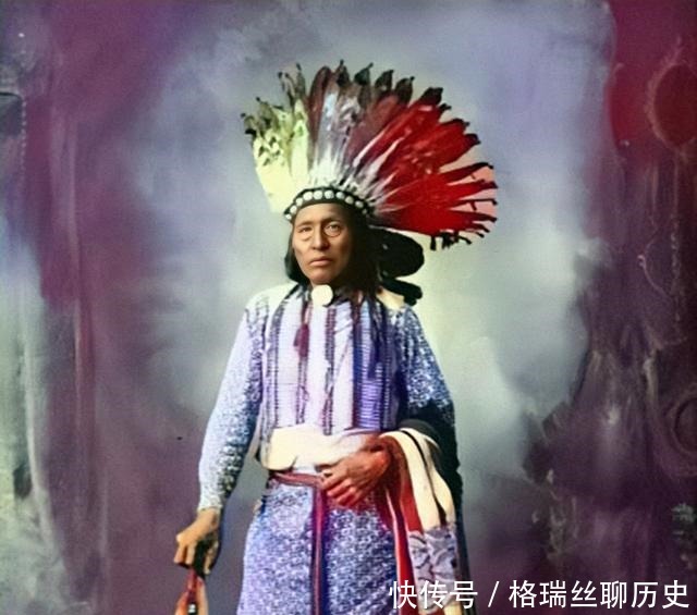 图为|百年前的印第安人老照片,被美国杀戮殆尽,很多村庄一夜变为鬼城