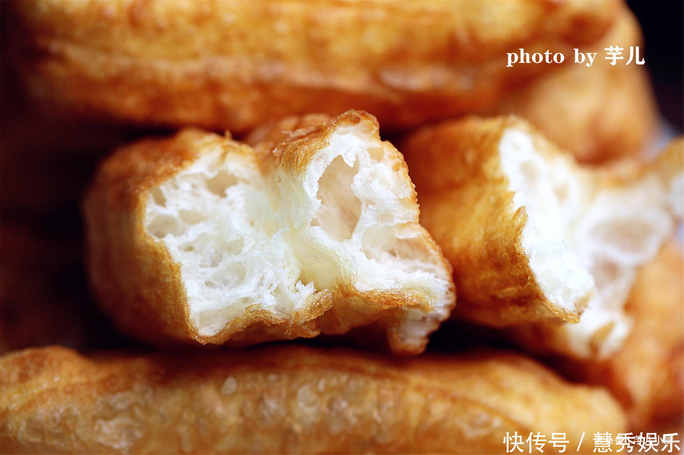 油条怎么炸,才又大又蓬松?最好配方和秘诀在此,酥香蓬松吃不够