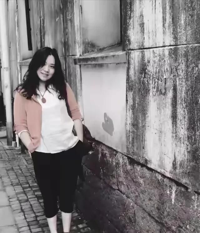 王洁!美女书法达人王洁书法古今相容,作品作为礼品赠联合国教科文组织