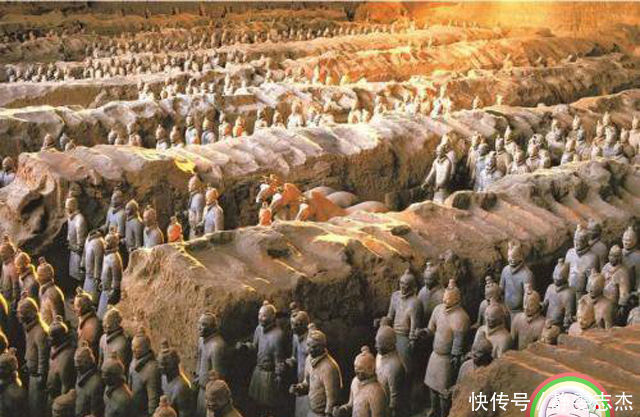 二师兄的老照片:居然是彩色的?这才是秦始皇兵马俑出土时的样子