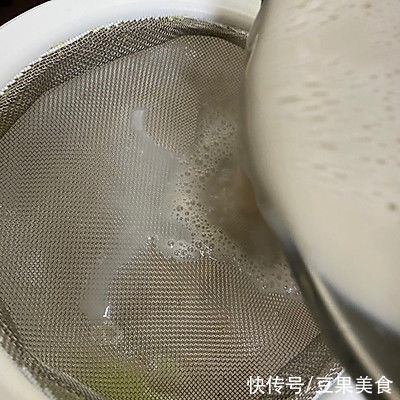 自从学会核桃仁豆浆,我就不想再吃外卖了