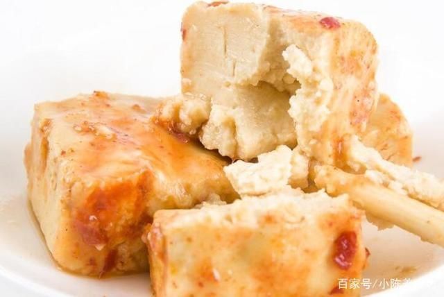 烙葱花饼时,不要只加葱花,多加一种食材,饼香软好吃有嚼劲