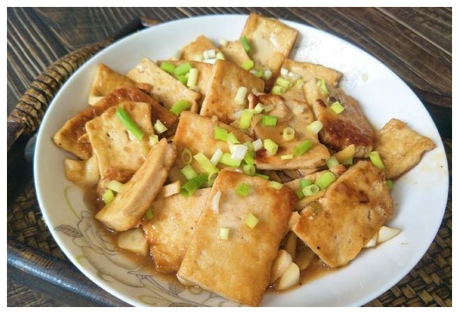 豆腐这样做,香嫩又入味,上桌家人都爱吃,不妨做来试试