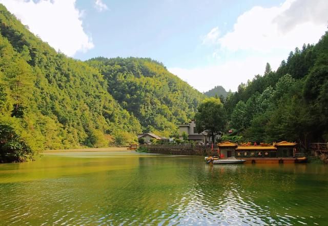 古建筑|“空中乡村”金华市磐安乌石村，有着680多年的古建筑，约起来