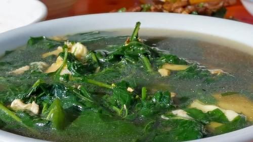 你那有人吃這種野菜嗎？學名龍葵草，土話叫白花菜，你那叫啥？