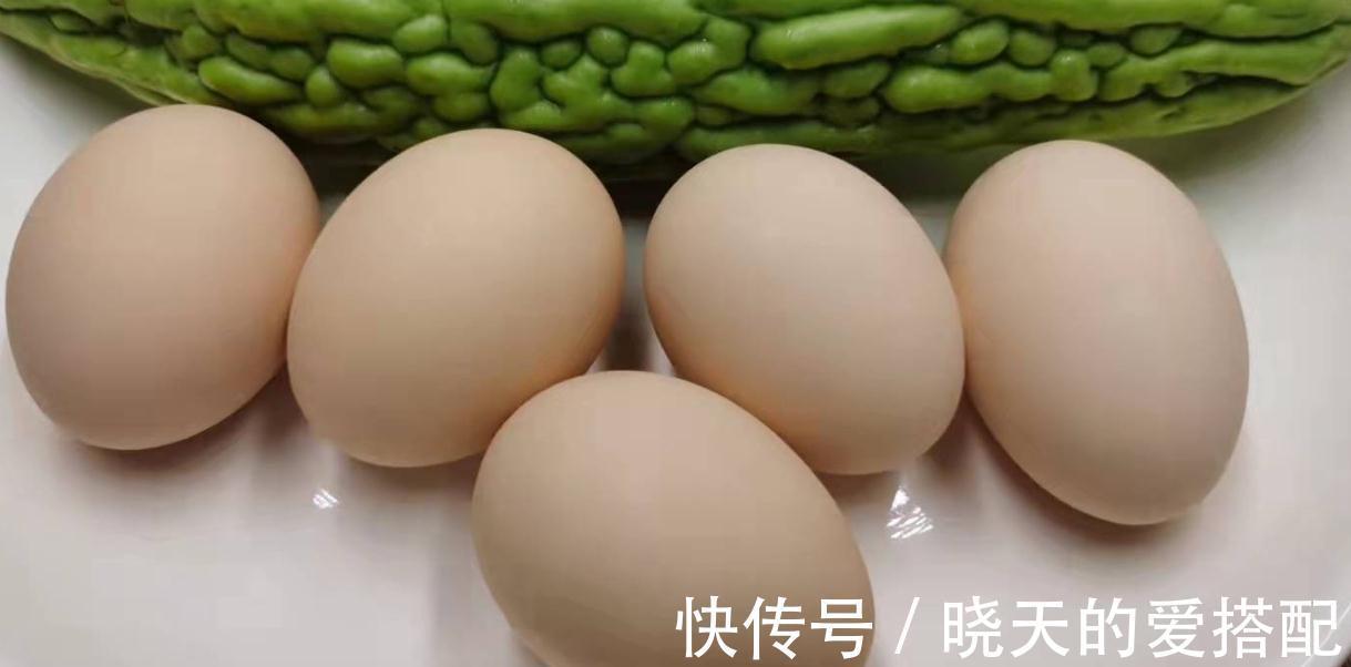 搅拌均匀|苦瓜煎蛋不苦,还清脆爽口,这是需要一些小技巧的,收藏哦