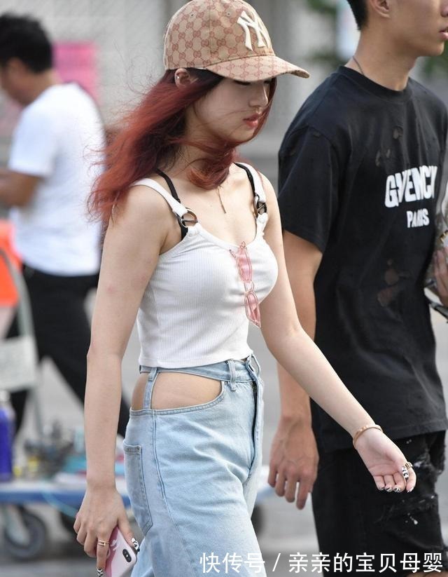 时尚 曲线再美的紧身瑜伽裤,也可以改善气质和身材,使身材更加突出!