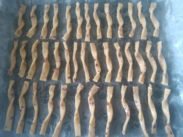 此配方做过几十次了,零失败,又酥又脆,比蛋糕好吃十倍!