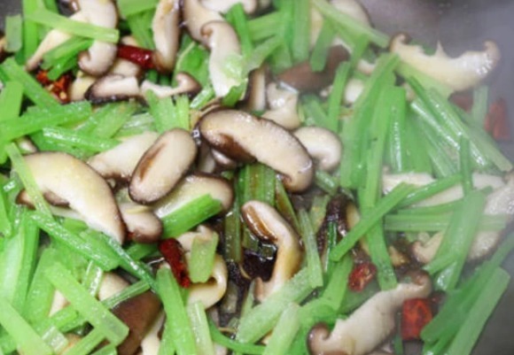 女性|爱美的女性更会吃,以下3道菜,每天换着吃,减肥瘦身,滋养容颜