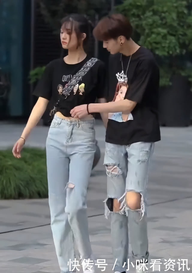 这对情侣真“潮”,裤子两人换着穿,同款长腿省钱省事又省心!