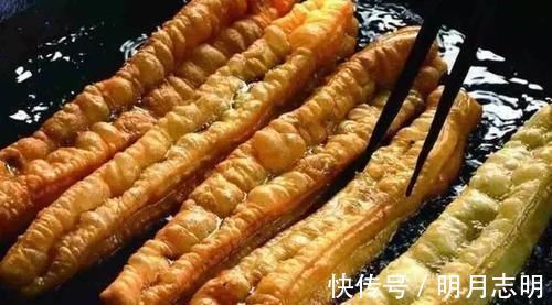 早餐|炸油条，用酵母是“大错”1斤面加9克它，膨松酥脆，个个空心