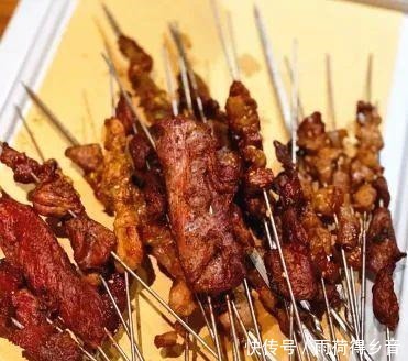 长春的美食数不胜数,让人百吃不厌、流连忘返