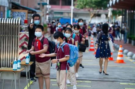 教育部发布新通知，多地中小学取消期末考提前放假，家长喜忧参半