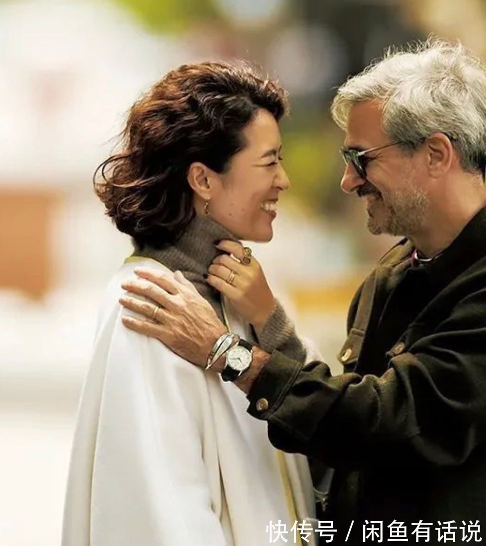 休闲装 50岁女人别总穿休闲装,学学日本阿姨的穿搭,难怪老公那么宠她