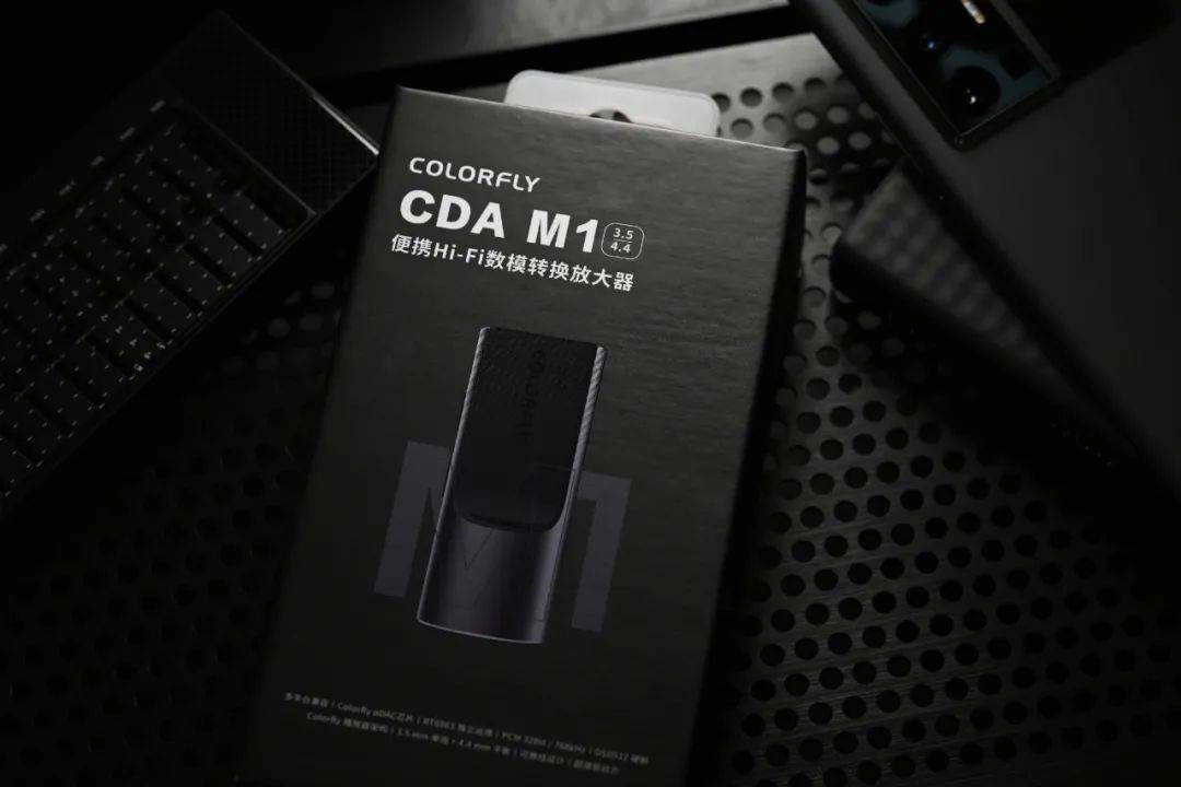 u8|499 元，七彩虹 Colorfly 首款便携 USB 解码放大器 CDA-M1 发布