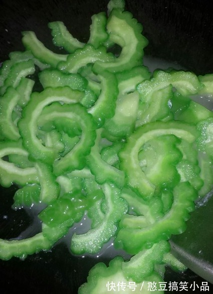 减肥|鸡蛋和这3种青菜一起吃,减肥效果最好,消食去脂营养还健康