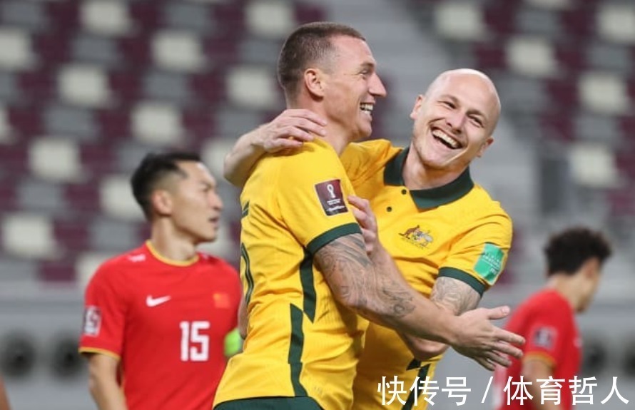 中国男足|世预赛!国足0-3输球,来看看赛后,李铁和吴曦说了什么?