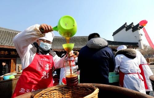 便宜|买醋时，瓶身上印有这2个字母，再便宜也不建议买，都是勾兑醋