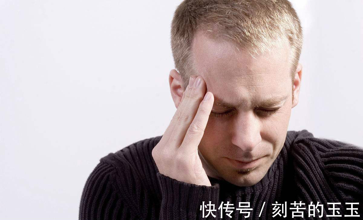 油腻食物|四个症状不断出现,十有八九是进展期癌症,最好及时检查一下