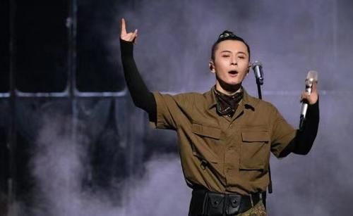 五公|《披哥》四五公淘汰，有叫好有遗憾：当潮水退去，才知道谁在裸泳
