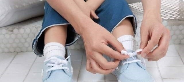 地摊|“你会给孩子买地摊上的便宜衣服吗?”家长的回答,有些出乎意料