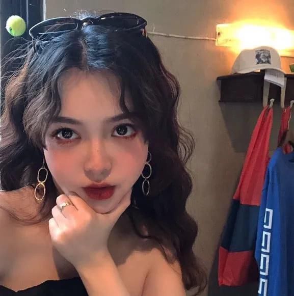 越长越大方的女生,八成逃不过“这3特征”,难怪异性缘爆棚被狂追