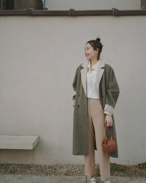 30+女人，穿衣最好选高雅“轻熟风”，减龄和格调，都恰到好处