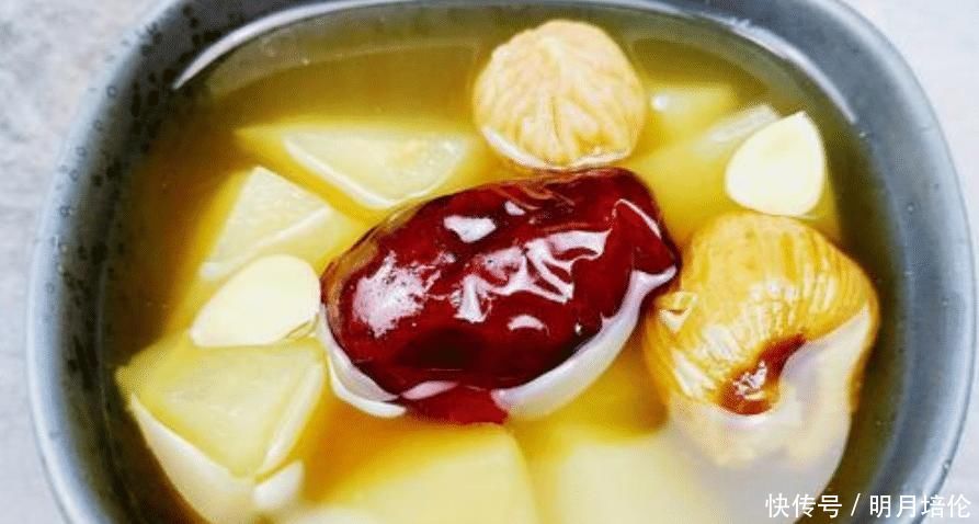 苹果和它一起煮,等于天然“安神汤”,失眠好了,夜里睡得香!