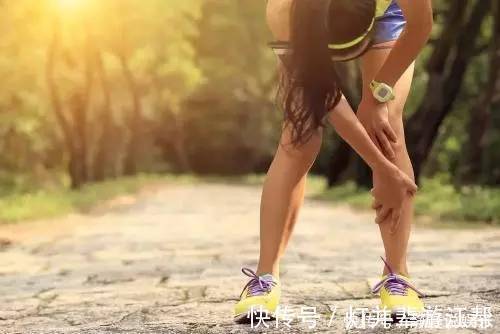 片面|跑步伤膝盖那老人日常走路健身习惯也会么