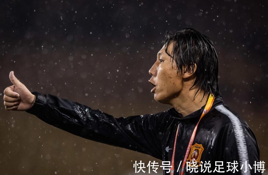 国足|记者指出国足集训2大问题:没必要提前21天备战,带39人也太多了