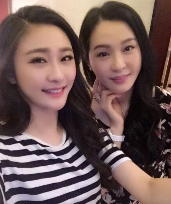 她背着丈夫参加好声音,爆红后称自己是单身,下台就与丈夫离婚