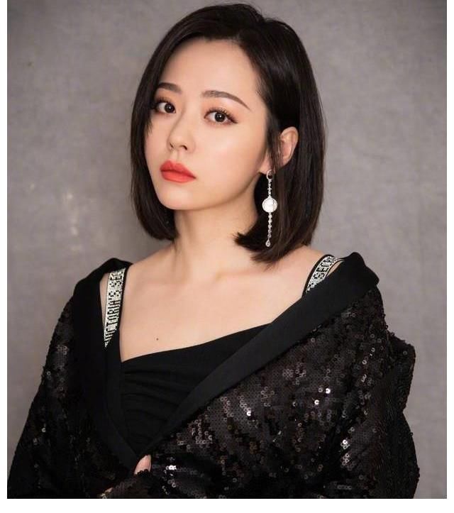 從最佳女歌手到時(shí)光莊主，再到央視音綜導(dǎo)師，這一年郁可唯開了掛