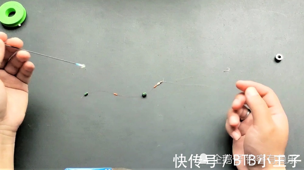 冬季野钓用这种钓法，抗流水，鱼口信号明显，渔获翻倍