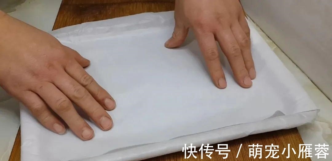 面粉不要烤面包了，教你简单一做，个个空心鼓泡，比吃蛋糕还过瘾