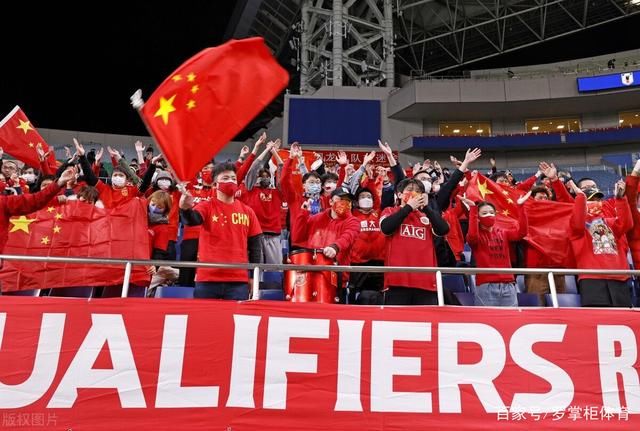 世界杯|名记呼吁中国举办2034世界杯，引发球迷热议，直言国足届时会添堵