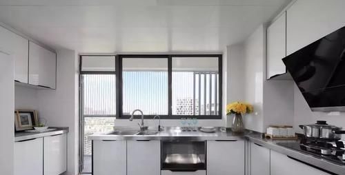 小阳台|厨房旁的小阳台原来还可以这么设计,太实用,瞬间后悔我家装早了