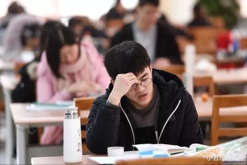 学生晒考研初试成绩，400+高分“霸屏”，国家线要涨了吗？